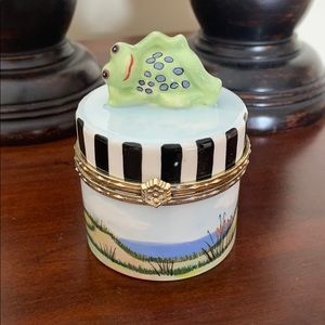 🌹🌹🌹Beautiful porcelain box 🌹🌹🌹